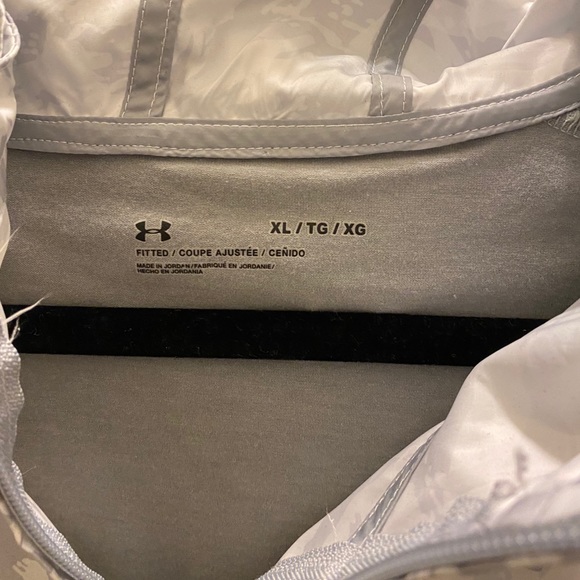 Under Armour Windbreaker Quarter Zip Hoodie - Picture 2 of 3